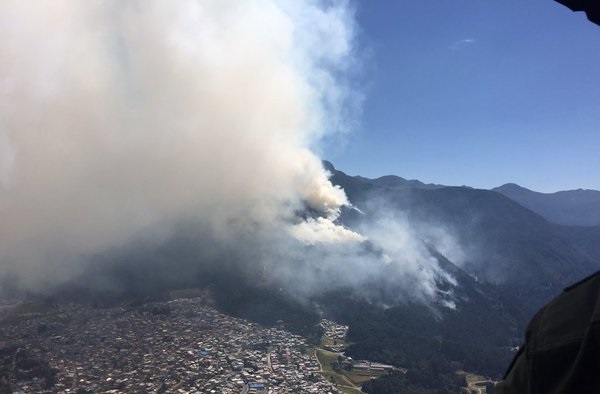 Por incendios en cerros, Secretaría de Ambiente decreta alerta amarilla en la calidad del aire