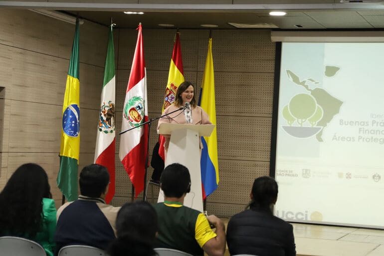 Secretaria de Ambiente, Carolina Urrutia durante el Seminario Iberoamericano en Buenas Prácticas para el Financiamiento de Áreas Protegidas Locales