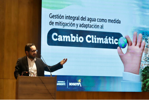 Secretaría de Ambiente. Conferencia sobre la Gestión integral del agua como medida de mitigación y adaptación al cambio climático.